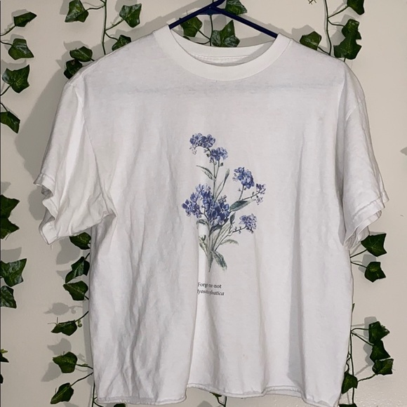 Brandy Melville Tops - ☆ brandy tee